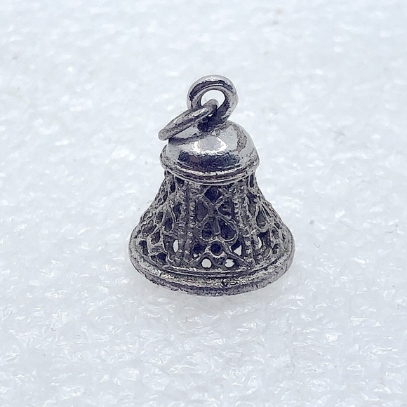Vtg Sterling Silver Ringing Bell Bracelet Charm / Mini Pendant - Picture 1 of 4
